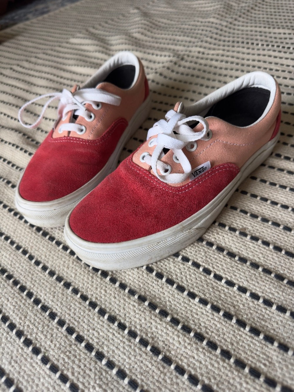 Vans Era Sport Retro Poinsettia Salmon Women's 7 Men’s 5.5